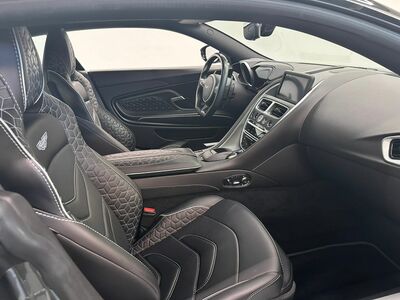 Aston Martin V12 Gebrauchtwagen