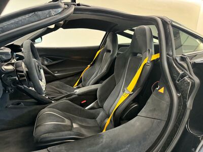 McLaren 750s Vorführwagen