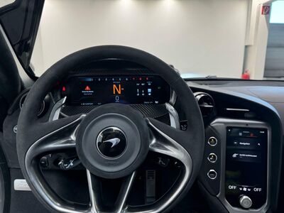 McLaren 750s Vorführwagen
