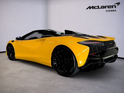 McLaren Artura Neuwagen