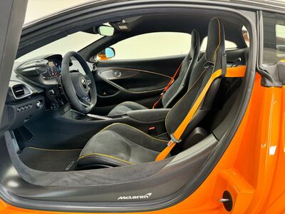McLaren Artura Gebrauchtwagen