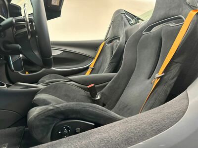 McLaren Artura Gebrauchtwagen