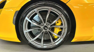 McLaren Artura Gebrauchtwagen