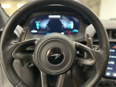 McLaren Artura Gebrauchtwagen