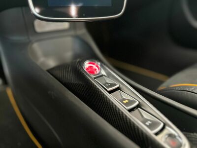 McLaren Artura Neuwagen