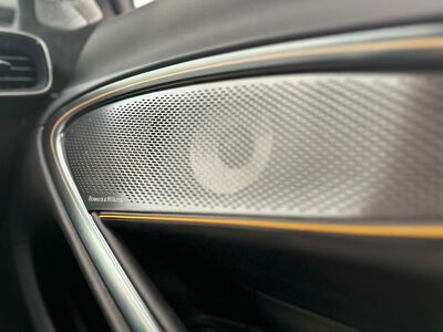 McLaren Artura Neuwagen