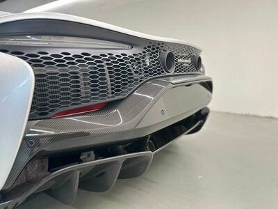 McLaren Artura Neuwagen