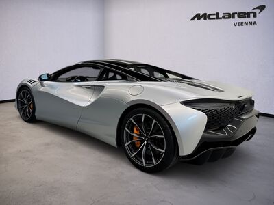McLaren Artura Neuwagen