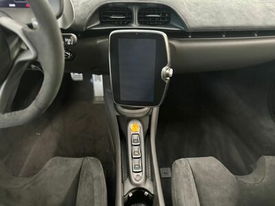 McLaren Artura Neuwagen