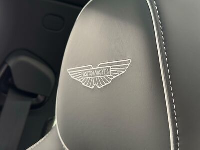 Aston Martin DBX Vorführwagen