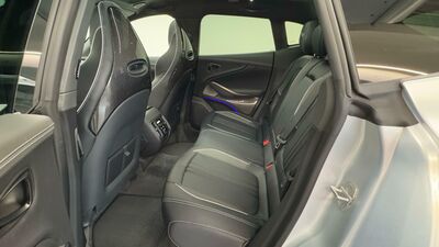 Aston Martin DBX Vorführwagen