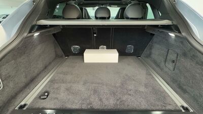 Aston Martin DBX Vorführwagen