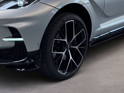 Aston Martin DBX Vorführwagen