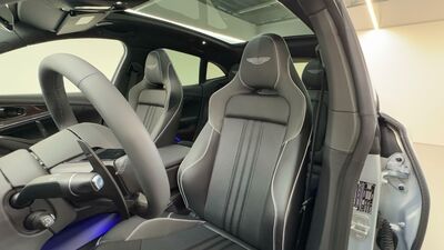 Aston Martin DBX Vorführwagen