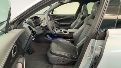 Aston Martin DBX Vorführwagen