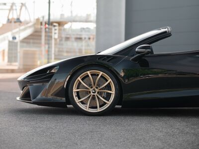 McLaren Artura Gebrauchtwagen