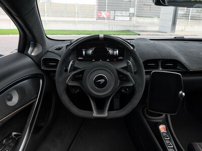 McLaren Artura Gebrauchtwagen