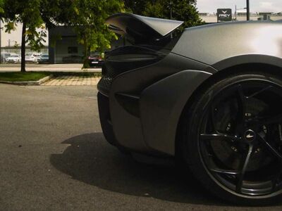 McLaren Elva Neuwagen