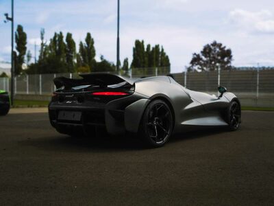 McLaren Elva Neuwagen