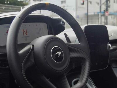 McLaren Elva Neuwagen