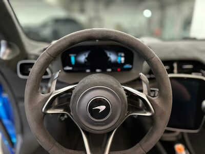 McLaren Artura Gebrauchtwagen