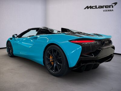 McLaren Artura Neuwagen
