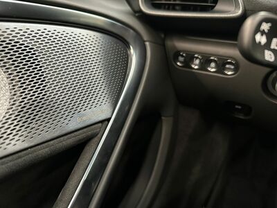 McLaren Artura Neuwagen