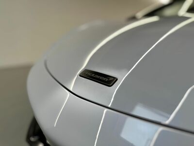 McLaren Artura Neuwagen