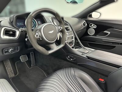 Aston Martin DB11 Gebrauchtwagen
