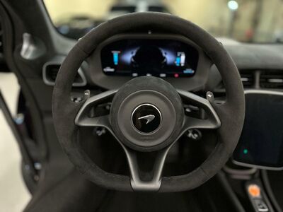 McLaren Artura Neuwagen