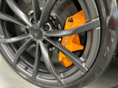 McLaren Artura Neuwagen