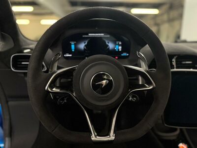 McLaren Artura Gebrauchtwagen