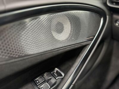 McLaren Artura Neuwagen