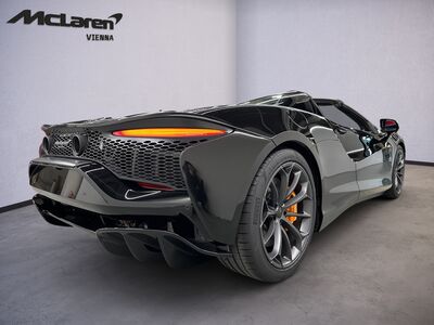 McLaren Artura Neuwagen