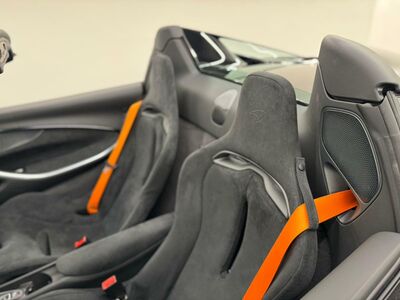 McLaren Artura Neuwagen