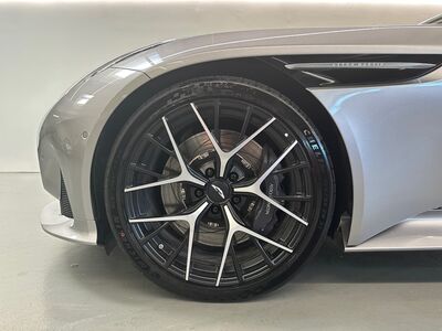 Aston Martin DB12 Neuwagen Aston Martin DB12 Neuwagen