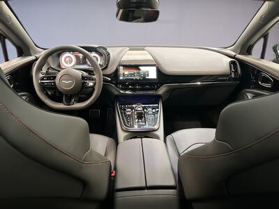 Aston Martin DBX Neuwagen