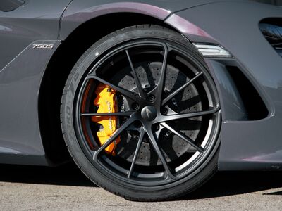 McLaren 750s Neuwagen