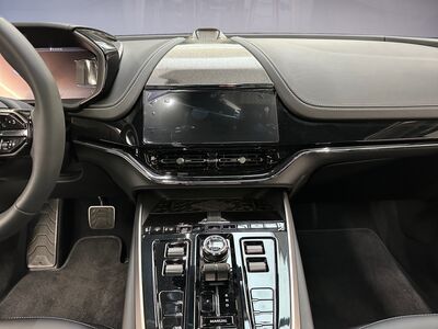 Aston Martin DBX Neuwagen