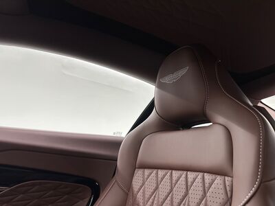 Aston Martin DB12 Neuwagen