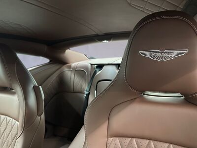 Aston Martin DB12 Neuwagen