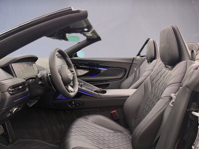 Aston Martin DB12 Neuwagen