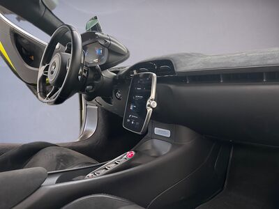 McLaren Artura Gebrauchtwagen