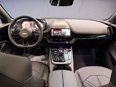 Aston Martin DBX Neuwagen