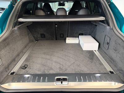 Aston Martin DBX Neuwagen