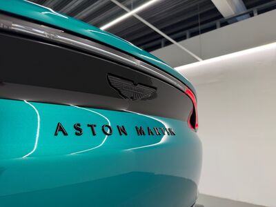 Aston Martin DBX Neuwagen