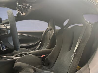 McLaren Artura Gebrauchtwagen