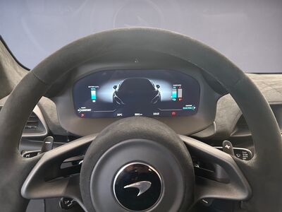 McLaren Artura Gebrauchtwagen