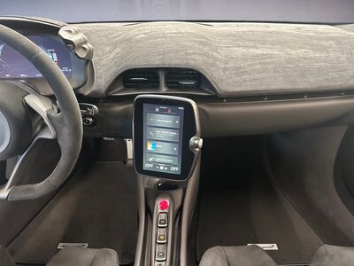 McLaren Artura Gebrauchtwagen