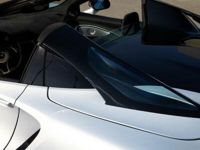 McLaren Artura Neuwagen